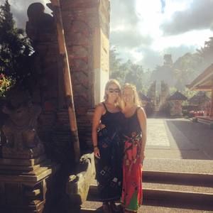 Meet your Posher, Brittney